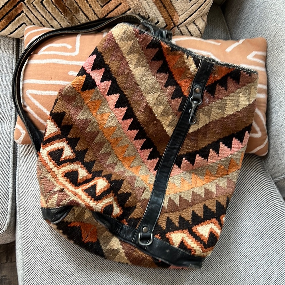 Vintage bucket shoulder/backpack bag